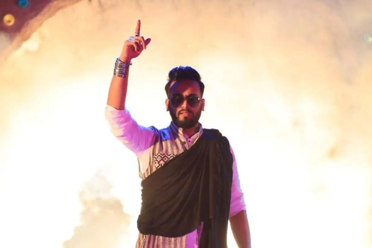 #ElvishYadav becomes the first wild card contestant to win Bigg Boss OTT 2